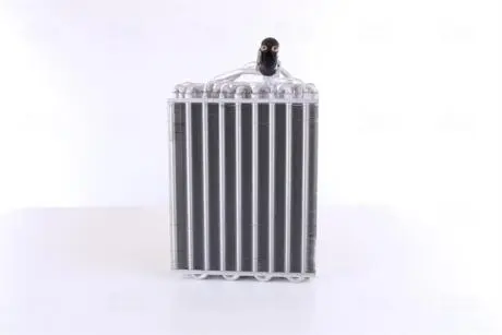 Испаритель, кондиционер NISSENS 92135