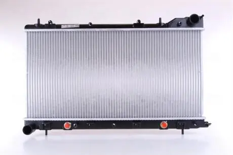 Радиатор охлаждения NISSENS 67707A