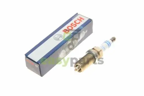 Свічка запалювання Volvo C30/C70/S40/V50 2.4 06-12 BOSCH 0 242 240 635
