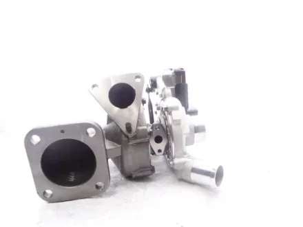 Фото турбіна GARRETT 767933-9015W Турбіна GARRETT 767933-9015W