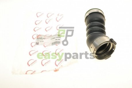 Патрубок інтеркулера (R) BMW X5 (F15/F85)/X6 (F16/F86) 3.0d 13-19 (N57) ROTWEISS RWS2439