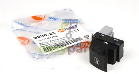 Кнопка склопідіймача (R) VW Caddy 03- (9590.23) AUTOTECHTEILE 395 9023