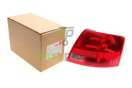 Ліхтар задній Audi A4 04-08 (R) ULO 1014004