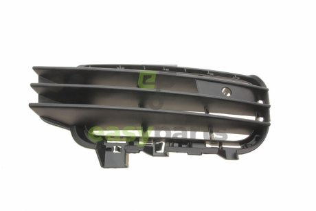 Решітка бампера VW Touareg 11-14 (R) AUTOTECHTEILE 385 4002