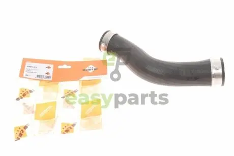 Патрубок інтеркулера (R) VW Golf V/VI/Touran 1.4 TSI 06-10 NRF 166103
