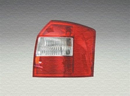 Задній ліхтар правий AUDI A4 AVANT (B6) 01.2001 - MAGNETI MARELLI 714028370803