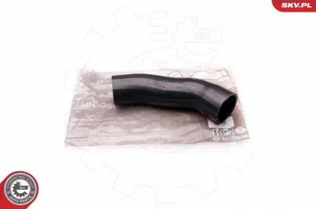 Патрубок интеркулера BMW 5 (E39) 530d 98-04 SKV GERMANY 24SKV152 (фото 1)