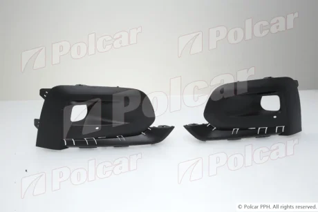 Решітка в бампері лівий+правий Polcar 57U22710