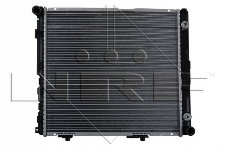 Радиатор W124 200D-300D 84-93 (АКПП) NRF 516573