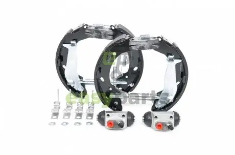 Тормозные колодки.) BOSCH 0204114671