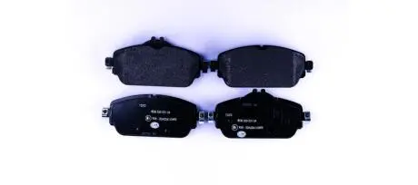 Тормозные колодки.) HELLA 8DB355021541