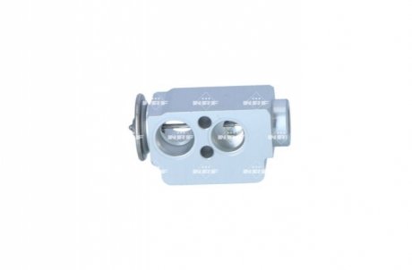 Автозапчасть NRF 38584