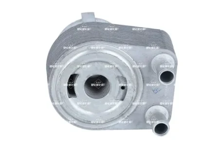 CH┼üODNICA OLEJU JEEP GRAND CHEROKEE 6.4 11- NRF 31881