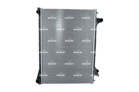 CH┼üODNICA JAGUAR F-PACE 15- NRF 550307