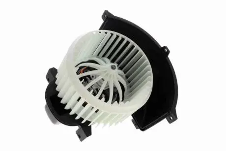 WENTYLATOR NAGRZ.VW AMAROK 10- VEMO V10030004