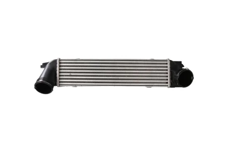 Радіатор інтеркулера BMW 1 (E81/E82/E87/E88)/3 (E90/E91)/X1 (E84) 2.0 04-15 KAMOKA 7750063 (фото 1)
