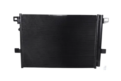 Радиатор кондиционера VW Amarok 2.0TSI/2.0TDI/3.0TDI 10- KAMOKA 7800632