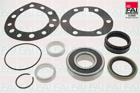 TOYOTA Комплект колісних підшипників HILUX VI 2.4 D 97-05 FAI FWBK1210