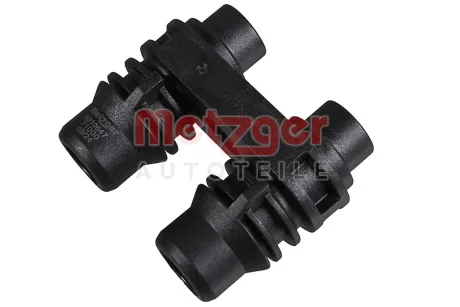 Патрубок охолоджуючої рідини пластиковий METZGER 4010647