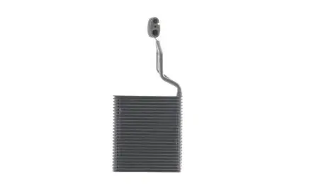 Parownik AUDI A4 MAHLE / KNECHT AE225000S