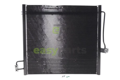 Радіатор кондиціонера (з осушувачем) MB GL-class (X164)/GLE (W166) 12-18 (OM642/OM651/M276/M278)(незначне пошкодження) NRF DSC_350080