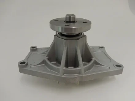 Насос водяной двигателя GMB GWHY206A