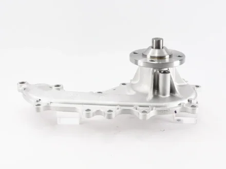 Насос водяной двигателя GMB GWT85A