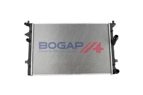Радіатор охолодження двигуна BOGAP A4210277