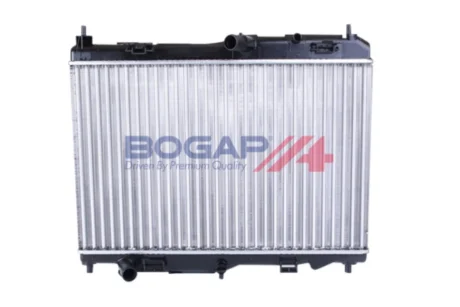 Радіатор охолодження двигуна BOGAP F4210100